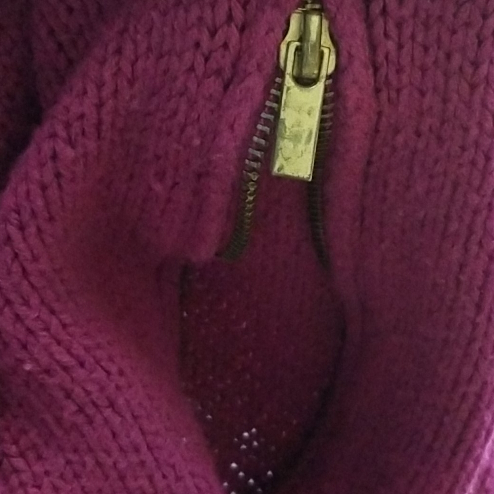 Sweater - Picture 4 of 4